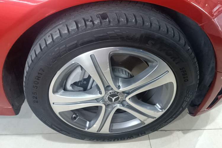 Used Mercedes-Benz C-Class 2020 C 260 L Sport Edition Right Front Wheel Hub