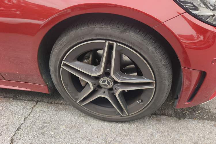 Used Mercedes-Benz C-Class 2020 C 200 Coupe Right Front Wheel Hub