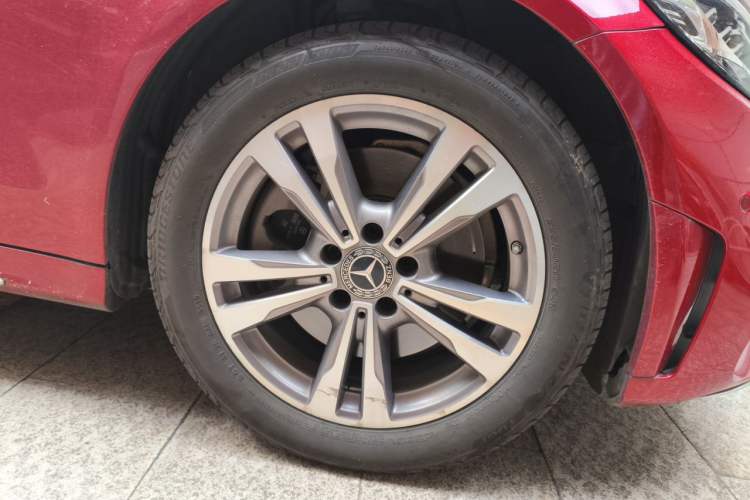 Used Mercedes-Benz C-Class 2020 C 200 L Fashion Edition Sport Version Right Front Wheel Hub