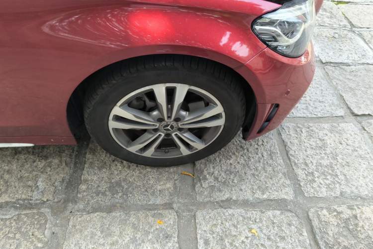 Used Mercedes-Benz C-Class 2020 C 200 L Fashion Edition Sport Version Right Front Wheel Hub