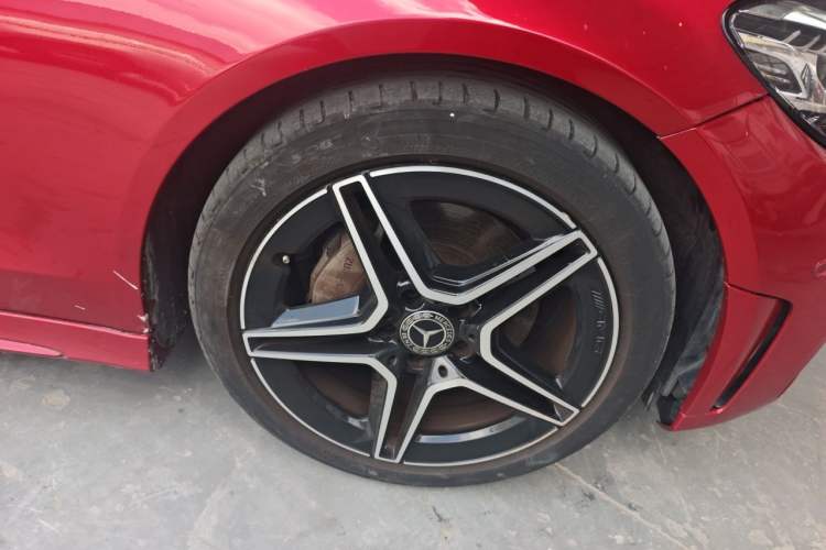 Used Mercedes-Benz C-Class 2020 C 260 Coupe Right Front Wheel Hub
