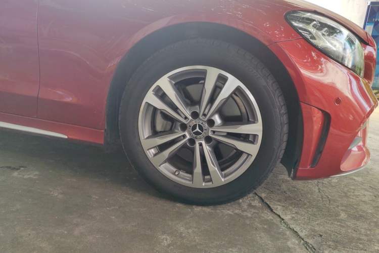 Used Mercedes-Benz C-Class 2020 C 200 L Fashion Edition Sport Version Right Front Wheel Hub