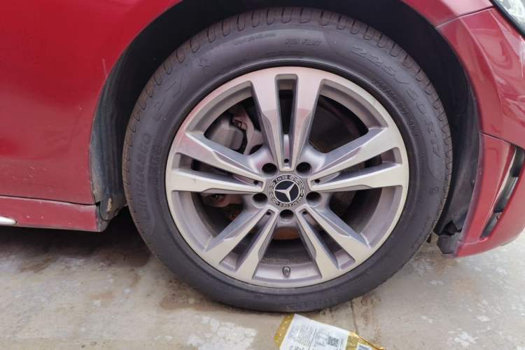 Used Mercedes-Benz C-Class 2020 C 200 L Fashion Edition Sport Version Right Front Wheel Hub
