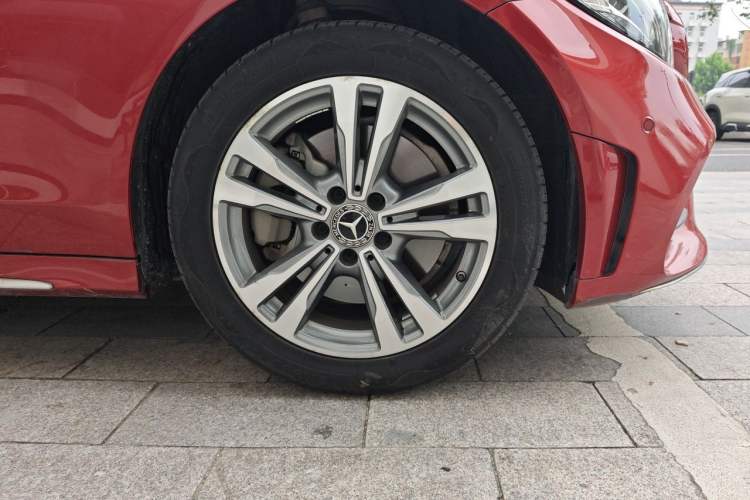 Used Mercedes-Benz C-Class 2020 C 200 L Fashion Edition Sport Version Right Front Wheel Hub