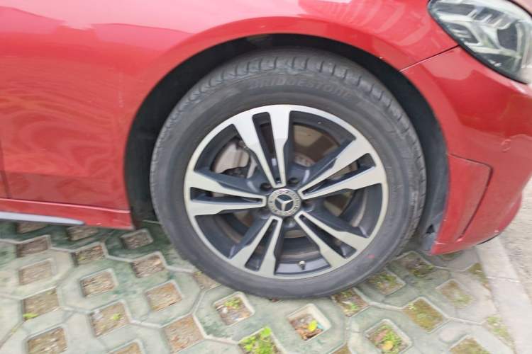 Used Mercedes-Benz C-Class 2020 C 260 Sport Edition Right Front Wheel Hub