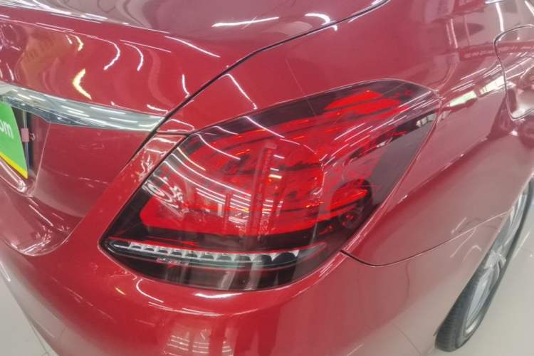 Used Mercedes-Benz C-Class 2020 C 200 L Fashion Edition Sport Version Right Rear Taillight