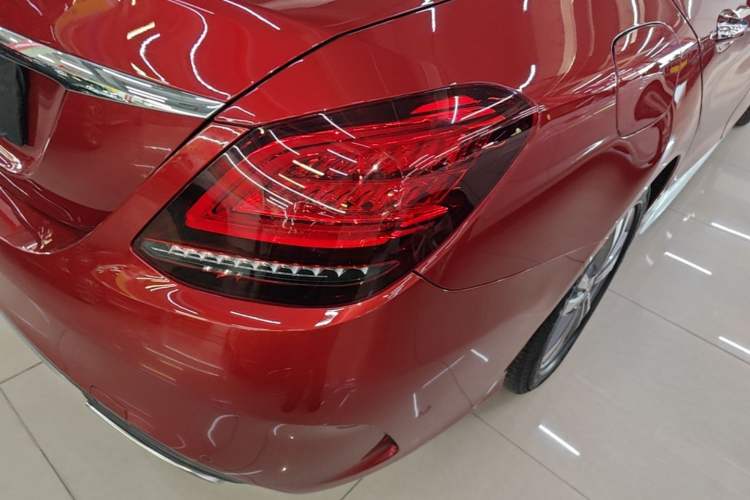 Used Mercedes-Benz C-Class 2020 C 200 L Fashion Edition Sport Version Right Rear Taillight