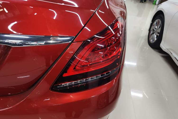 Used Mercedes-Benz C-Class 2020 C 200 L Fashion Edition Sport Version Right Rear Taillight
