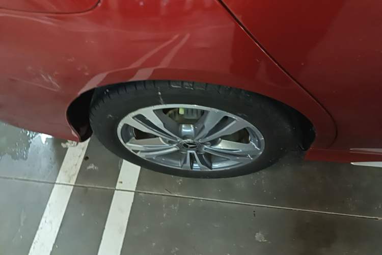 Used Mercedes-Benz C-Class 2020 Restyled C 200 L Fashion Edition Sport Version Right Rear Wheel Hub