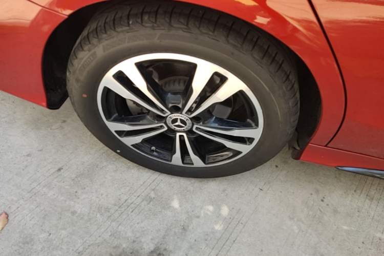 Used Mercedes-Benz C-Class 2020 C 260 Sport Edition Right Rear Wheel Hub