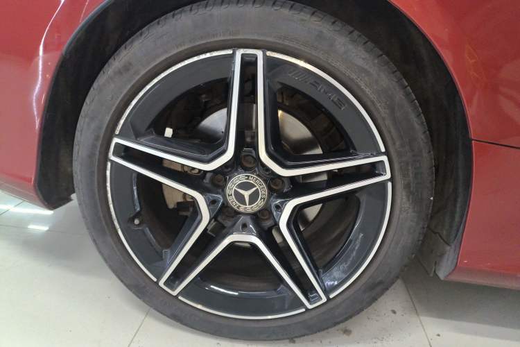 Used Mercedes-Benz C-Class 2020 C 260 Coupe Right Rear Wheel Hub