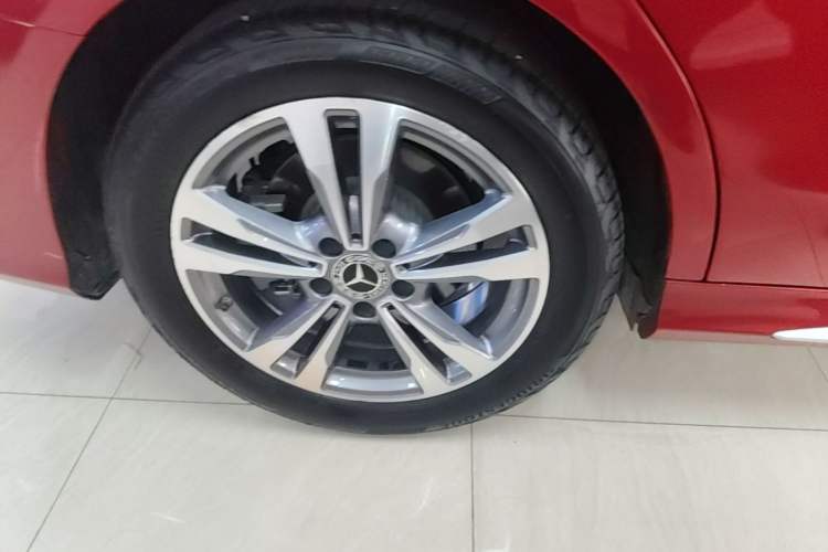 Used Mercedes-Benz C-Class 2020 Restyled C 200 L Fashion Edition Sport Version Right Rear Wheel Hub