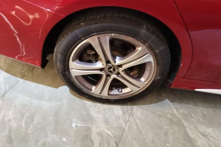 Used Mercedes-Benz C-Class 2020 Restyled C 260 L Sport Edition Right Rear Wheel Hub