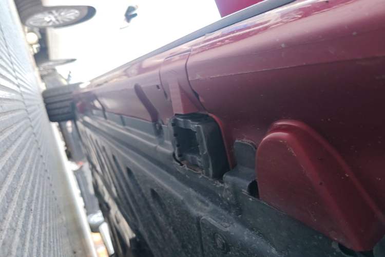 Used Mercedes-Benz C-Class 2020 Restyled C 260 Sport Edition Right Side Sill