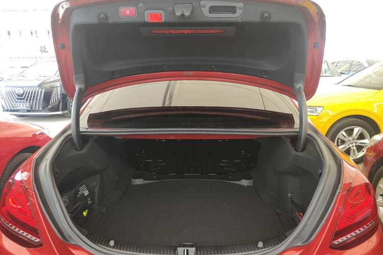 Used Mercedes-Benz C-Class 2020 Restyled C 260 Sport Edition Trunk