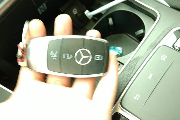 Used Mercedes-Benz C-Class 2020 C 260 L Sport Edition Vehicle Key