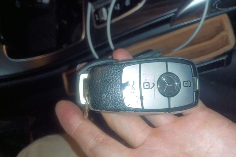 Used Mercedes-Benz C-Class 2020 Restyled C 260 L Sport Edition Vehicle Key