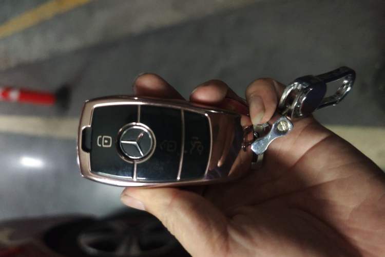 Used Mercedes-Benz C-Class 2020 Restyled C 260 L Sport Edition Vehicle Key