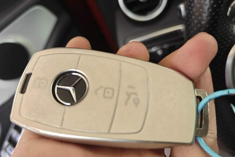 Used Mercedes-Benz C-Class 2020 C 260 Sport Edition Vehicle Key