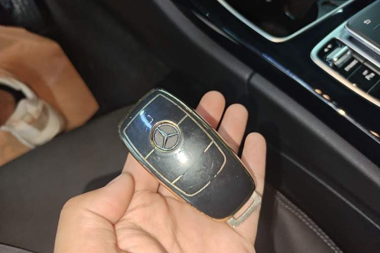 Used Mercedes-Benz C-Class 2020 C 260 Sport Edition Vehicle Key