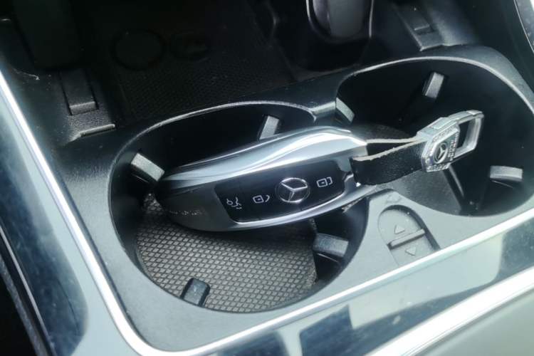 Used Mercedes-Benz C-Class 2020 Restyled C 260 Sport Edition Vehicle Key
