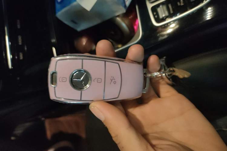 Used Mercedes-Benz C-Class 2020 Restyled C 260 Sport Edition Vehicle Key