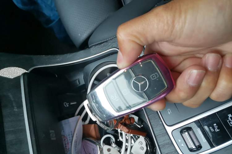 Used Mercedes-Benz C-Class 2020 Restyled C 260 L Sport Edition Vehicle Key