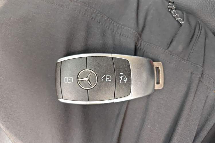 Used Mercedes-Benz C-Class 2020 C 260 L Sport Edition Vehicle Key