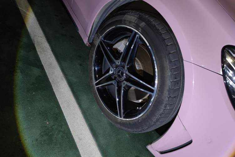Used Mercedes-Benz C-Class 2020 Restyled C 260 Sport Edition Right Front Wheel Hub