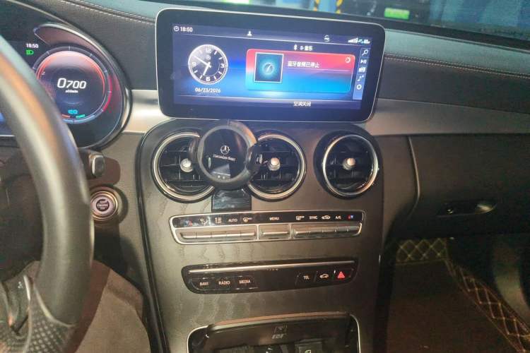 Used Mercedes-Benz C-Class 2020 C 260 L Sport Edition Audio And AC Panel