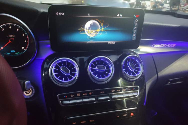 Used Mercedes-Benz C-Class 2020 C 260 Sport Edition Audio And AC Panel
