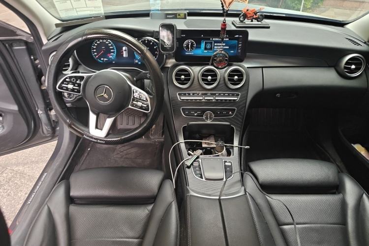 Used Mercedes-Benz C-Class 2020 C 260 Estate Center Console