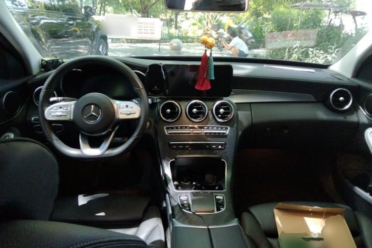 Used Mercedes-Benz C-Class 2020 C 200 L Fashion Edition Sport Version Center Console