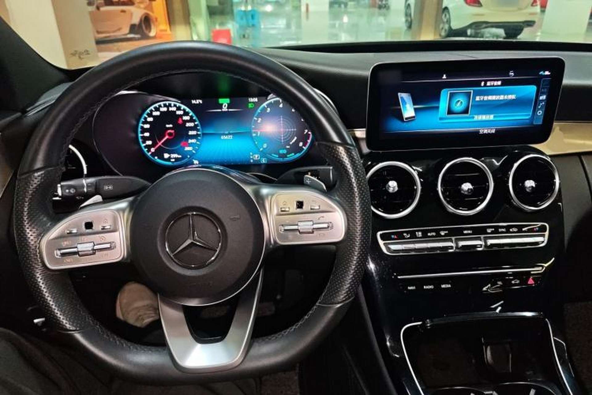 Used Mercedes-Benz C-Class 2020 C 260 Sport Edition Center Console