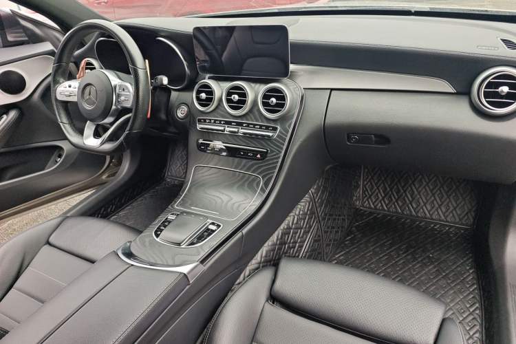 Used Mercedes-Benz C-Class 2020 C 260 Coupe Center Console