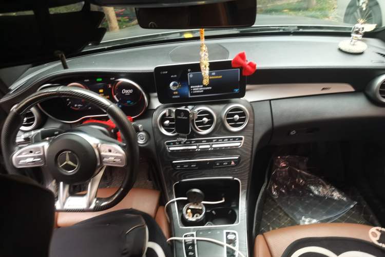 Used Mercedes-Benz C-Class 2020 C 260 Coupe Center Console