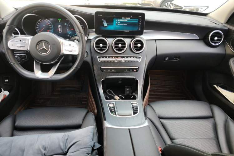 Used Mercedes-Benz C-Class 2020 Restyled C 260 L Sport Edition Center Console