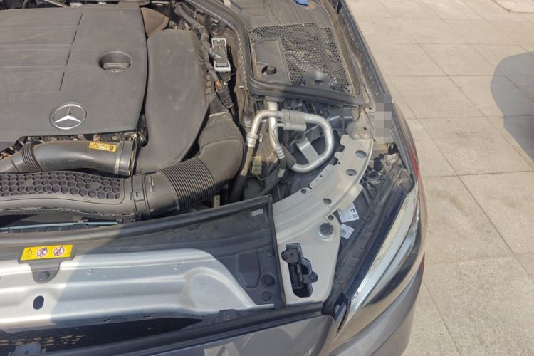 Used Mercedes-Benz C-Class 2020 C 200 Coupe Engine Bay Left