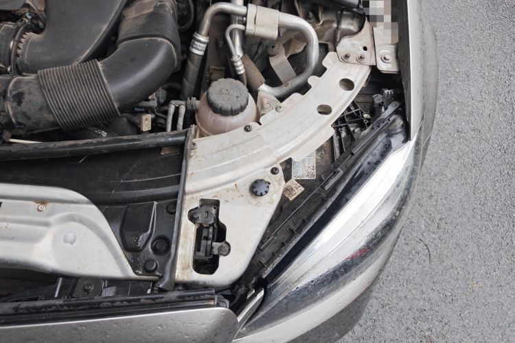 Used Mercedes-Benz C-Class 2020 Restyled C 260 L Sport Edition Engine Bay Left