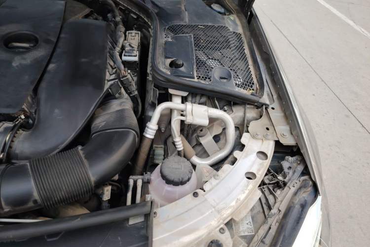 Used Mercedes-Benz C-Class 2020 Restyled C 260 L Sport Edition Engine Bay Left