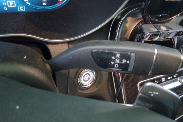 Used Mercedes-Benz C-Class 2020 C 200 L Fashion Edition Sport Version Gear Lever