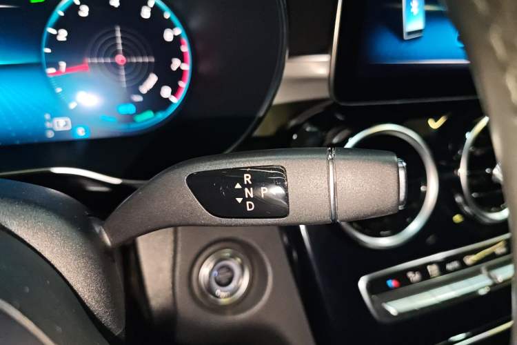 Used Mercedes-Benz C-Class 2020 C 260 Sport Edition Gear Lever