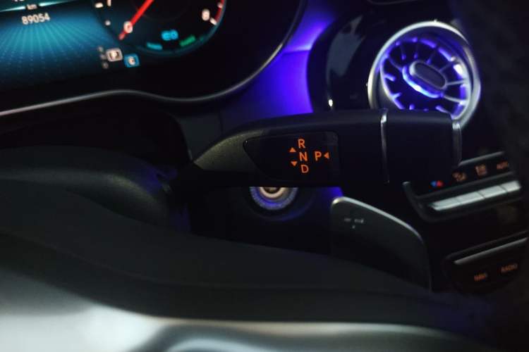 Used Mercedes-Benz C-Class 2020 C 260 Sport Edition Gear Lever