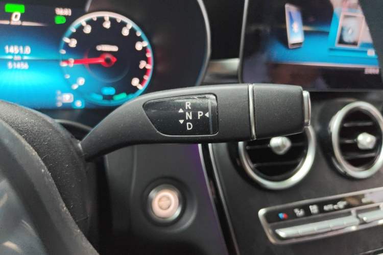 Used Mercedes-Benz C-Class 2020 Restyled C 260 L Sport Edition Gear Lever