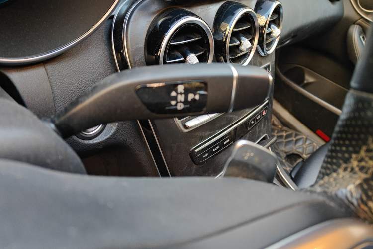 Used Mercedes-Benz C-Class 2020 C 260 L Sport Edition Gear Lever