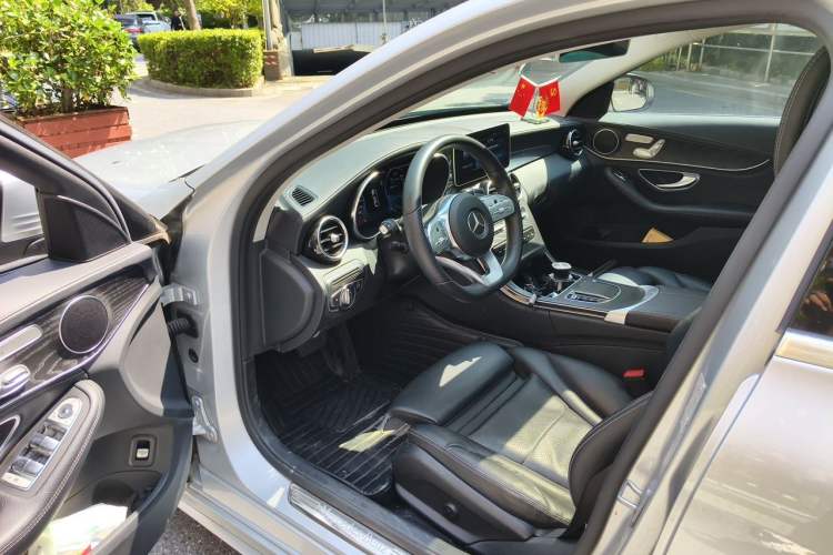 Used Mercedes-Benz C-Class 2020 C 260 L Sport Edition Interior 3
