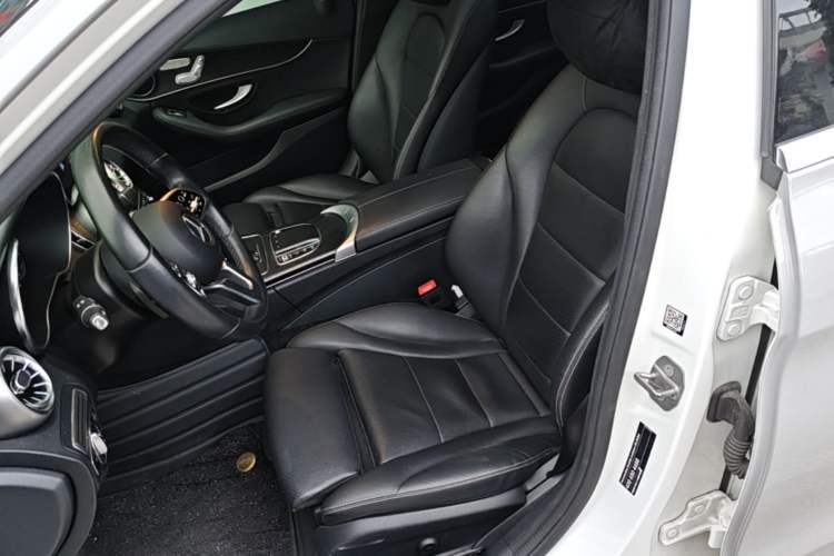 Used Mercedes-Benz C-Class 2020 Facelifted C 260 Estate Left Front Seat