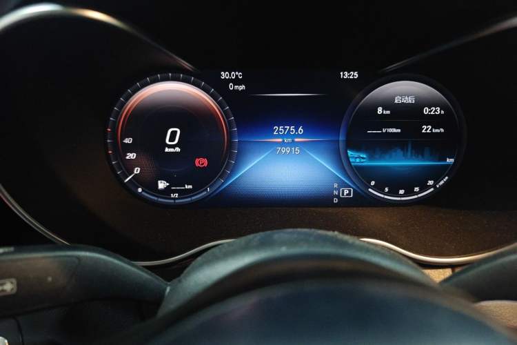 Used Mercedes-Benz C-Class 2020 C 200 L Fashion Edition Sport Version Odometer Close Up