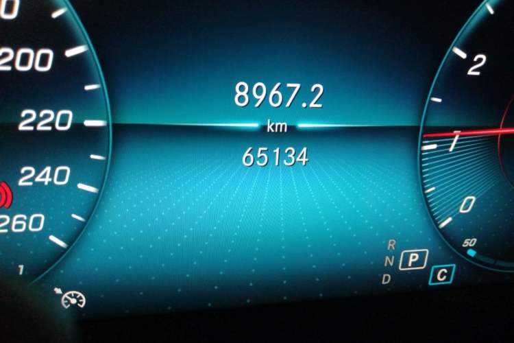 Used Mercedes-Benz C-Class 2020 C 200 L Fashion Edition Sport Version Odometer Close Up