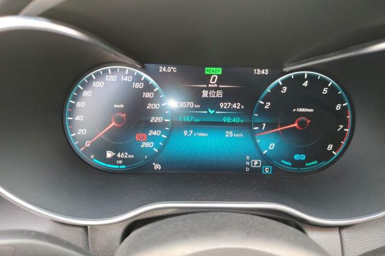 Used Mercedes-Benz C-Class 2020 Restyled C 260 L Sport Edition Odometer Close Up